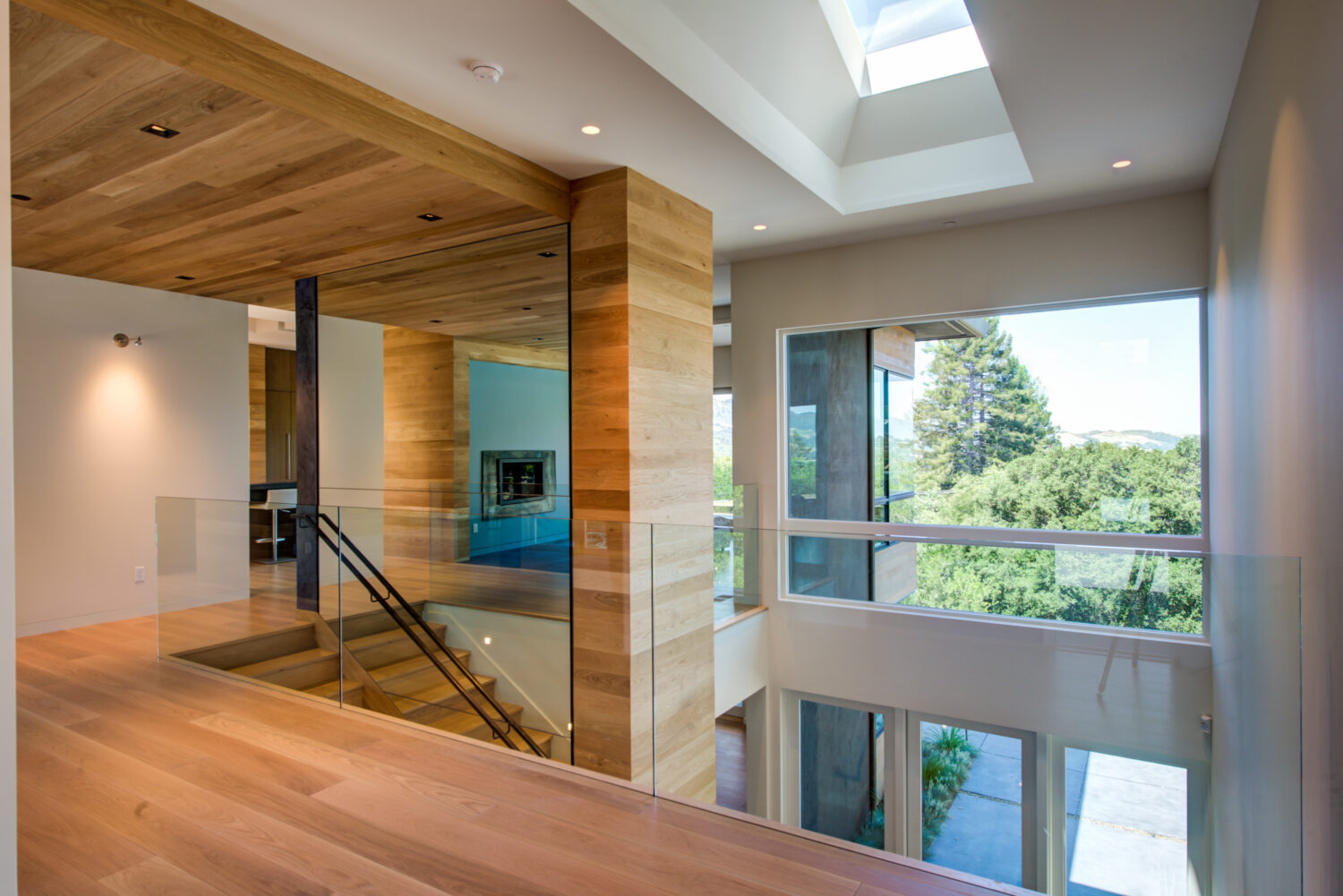 Contemporary remodel of a single-family residence in Orinda.